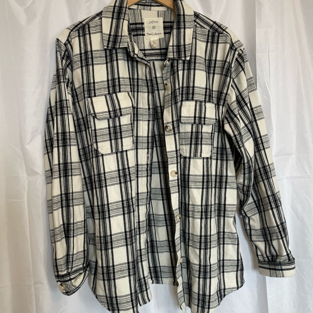 JAPNA Women’s Black White Plaid Flannel Long Sleeve Button Down Size Large